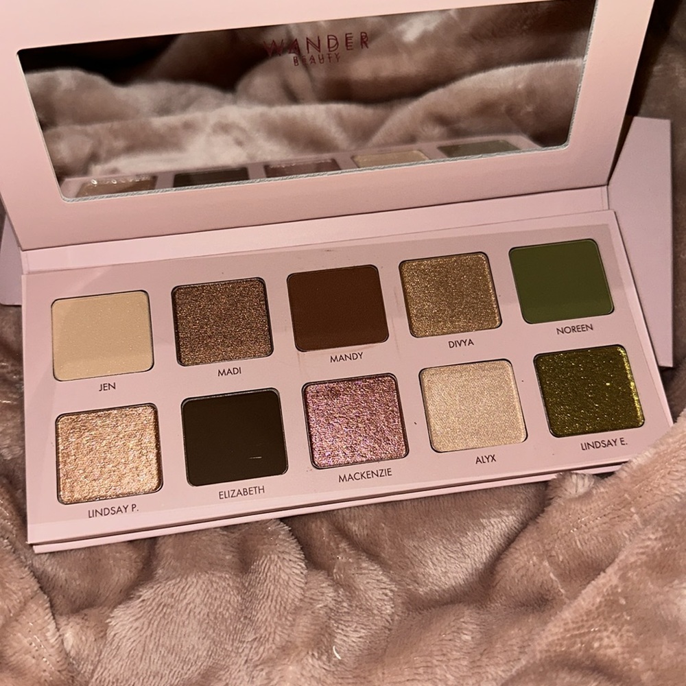 Wander Beauty- Trailblazer - Eyeshadow Palette